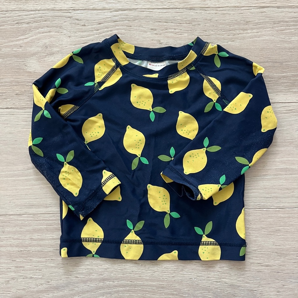 🍀2/$10 Hanna Andersson Navy Lemon Print RashGuard Swim Top